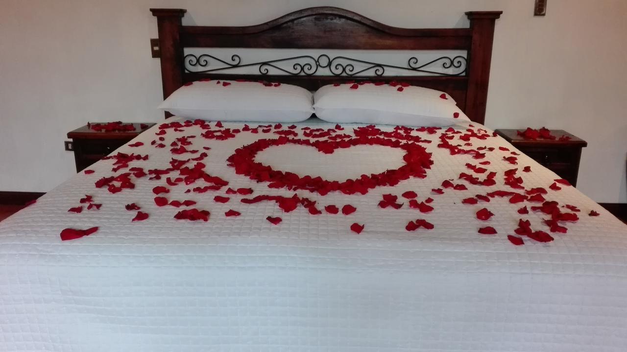 La Casa De La Alameda Bed and Breakfast Antigua Eksteriør billede
