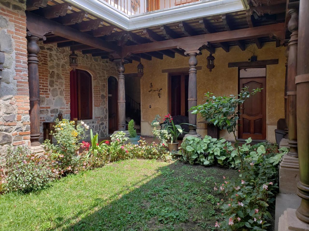 La Casa De La Alameda Bed and Breakfast Antigua Eksteriør billede